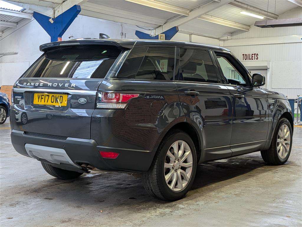 <p>2017 LAND ROVER RANGE ROVER SPORT HSE SD4</p>