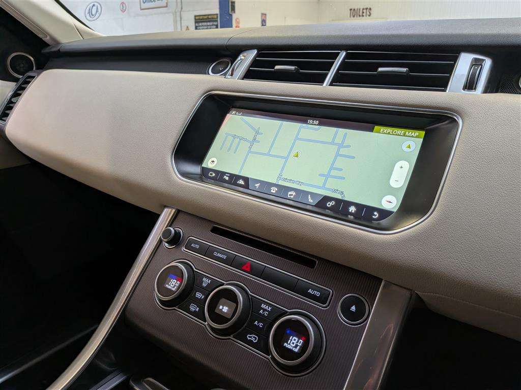 <p>2017 LAND ROVER RANGE ROVER SPORT HSE SD4</p>
