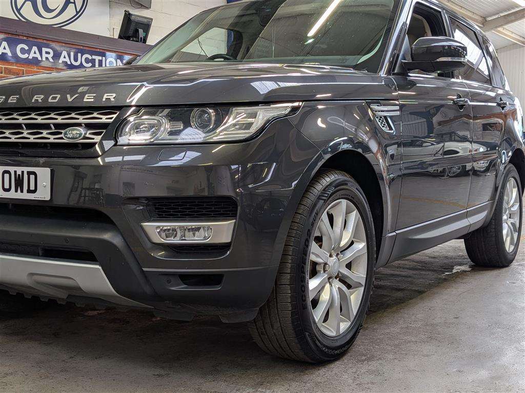 <p>2017 LAND ROVER RANGE ROVER SPORT HSE SD4</p>
