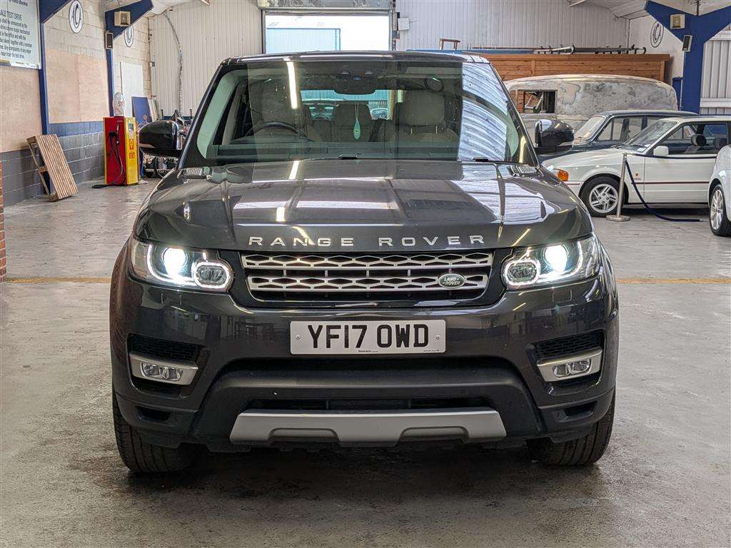 <p>2017 LAND ROVER RANGE ROVER SPORT HSE SD4</p>