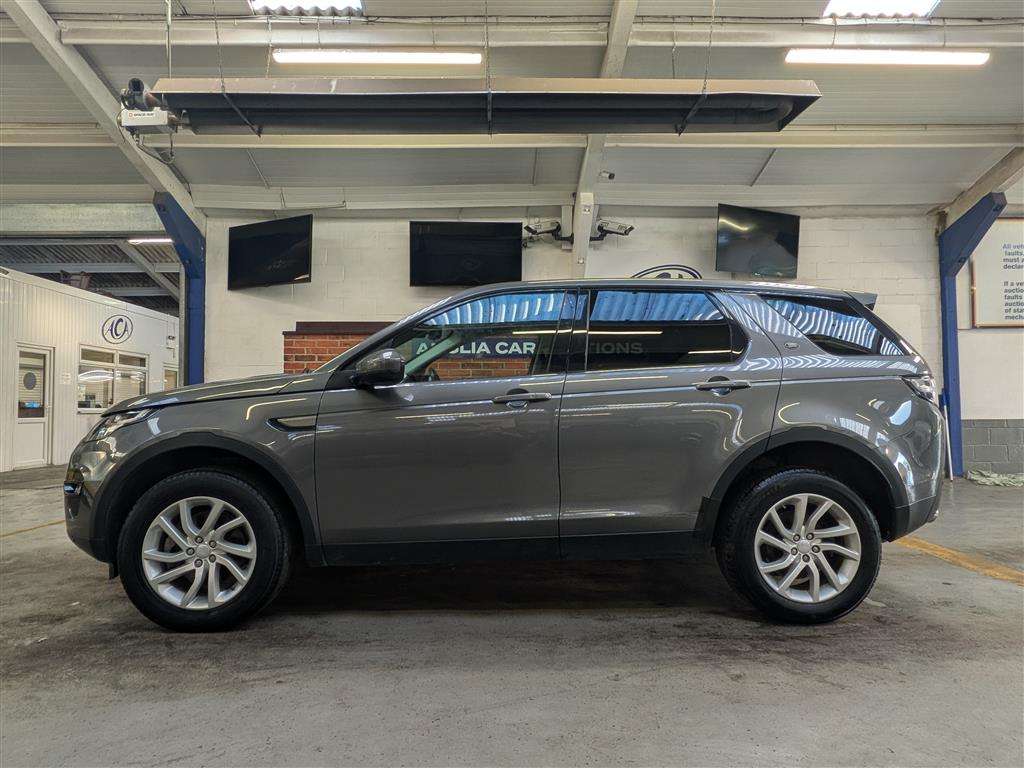<p>2019 LAND ROVER DISCOVERY SPORT SE TECH T</p>