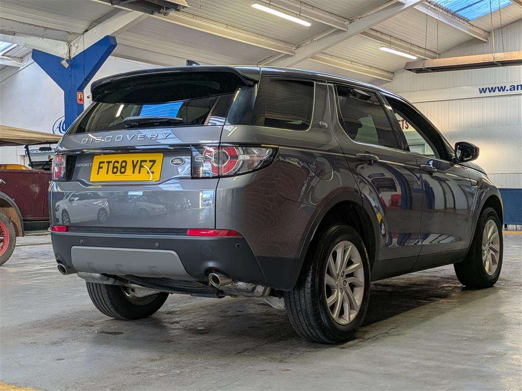 <p>2019 LAND ROVER DISCOVERY SPORT SE TECH T</p>