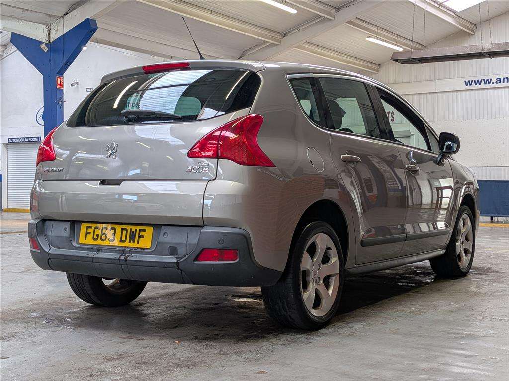 <p>2013 PEUGEOT 3008 ACTIVE E-HDI S-A</p>
