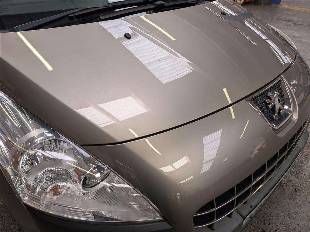 <p>2013 PEUGEOT 3008 ACTIVE E-HDI S-A</p>