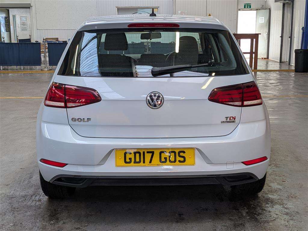 <p>2017 VOLKSWAGEN GOLF S TDI BMT</p>