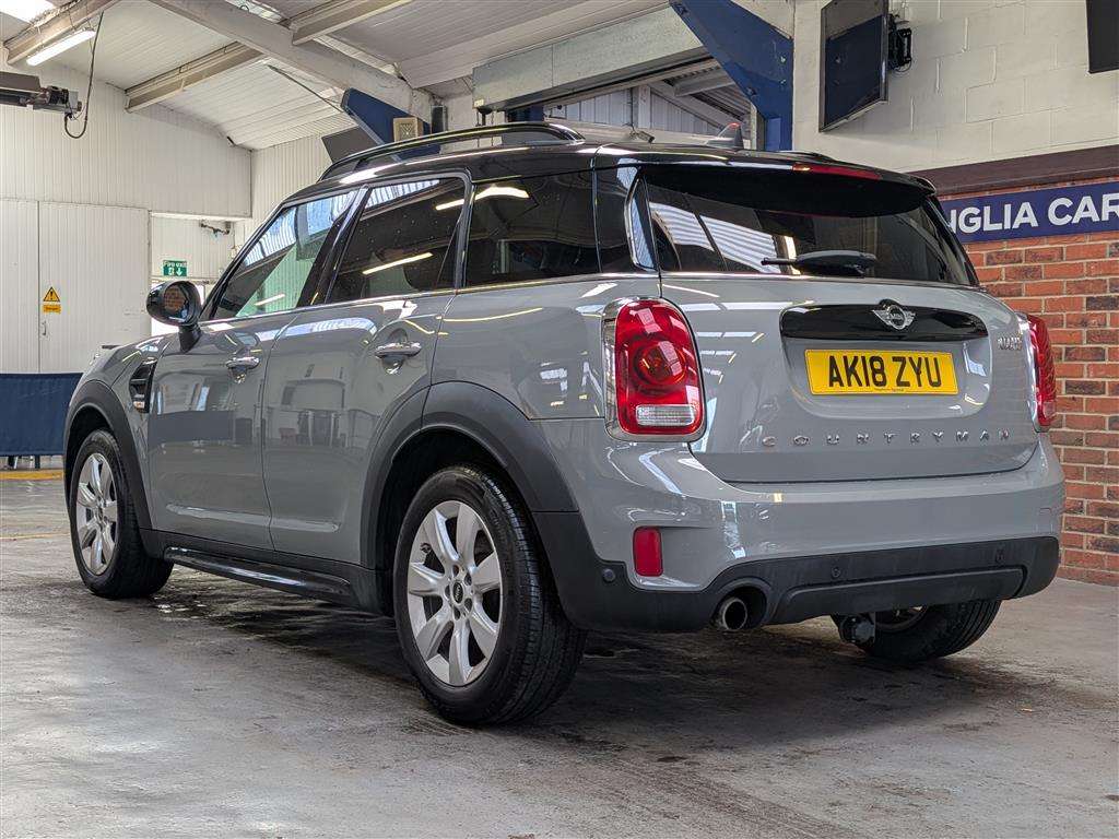 <p>2018 MINI COUNTRYMAN COOPER</p>