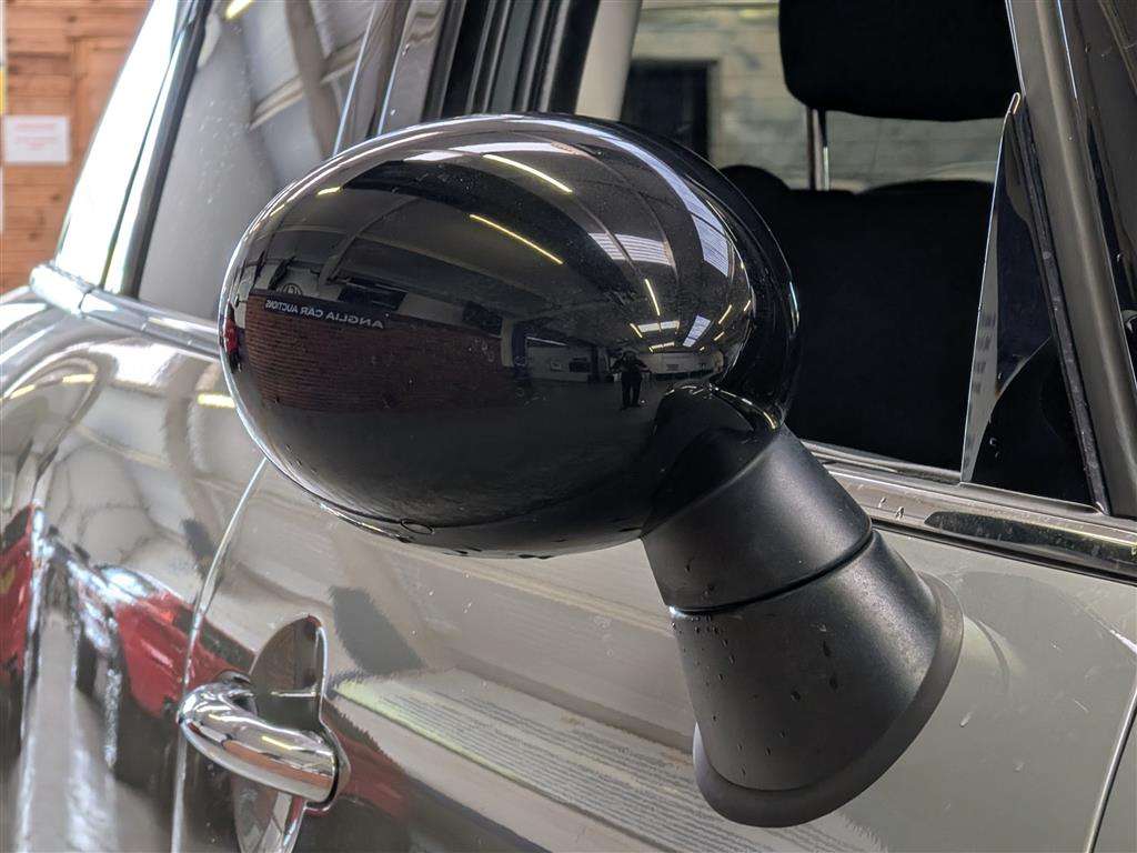 <p>2018 MINI COUNTRYMAN COOPER</p>
