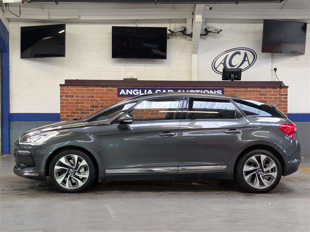 <p>2015 CITROEN DS5 DSPORT HDI</p>