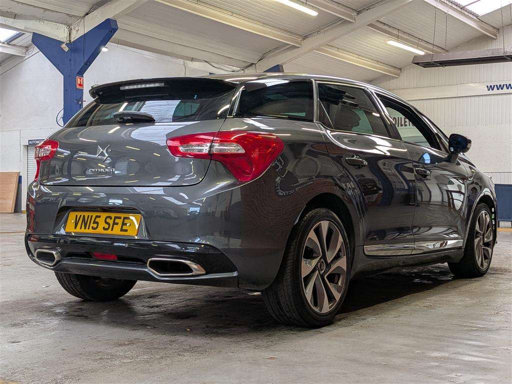 <p>2015 CITROEN DS5 DSPORT HDI</p>