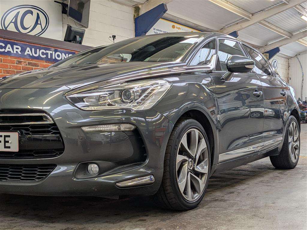 <p>2015 CITROEN DS5 DSPORT HDI</p>