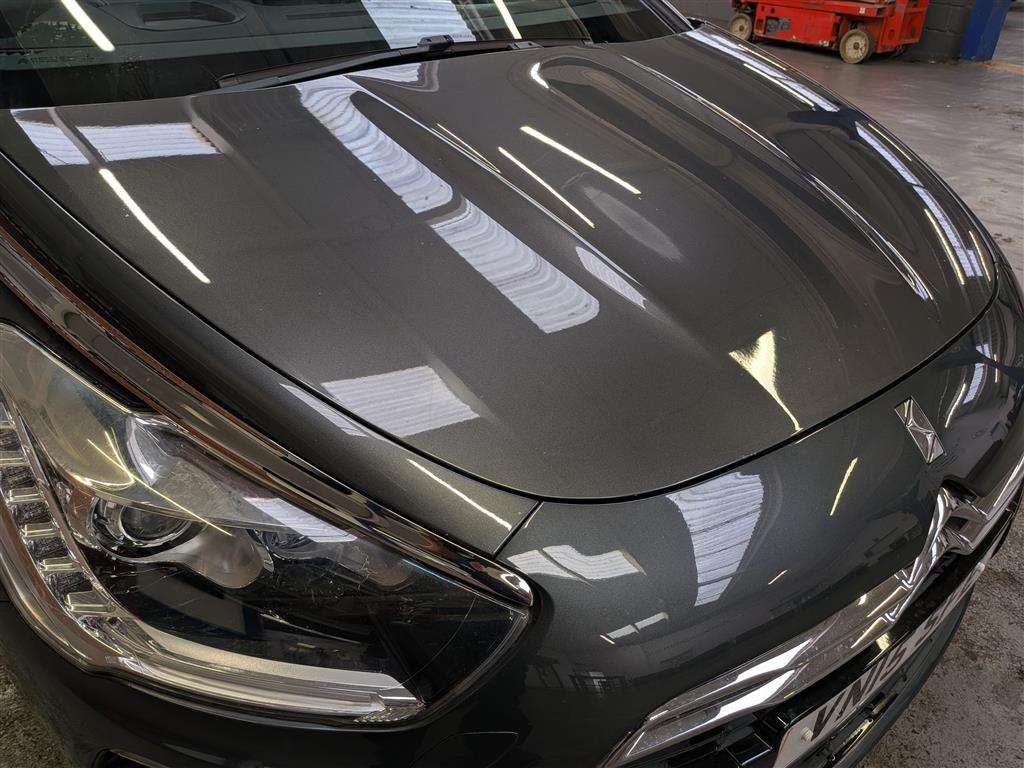 <p>2015 CITROEN DS5 DSPORT HDI</p>