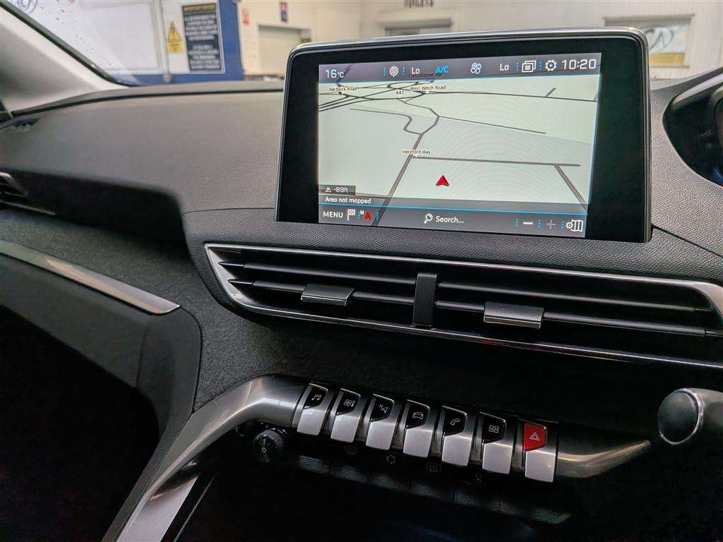 <p>2018 PEUGEOT 3008 ALLURE S/S</p>