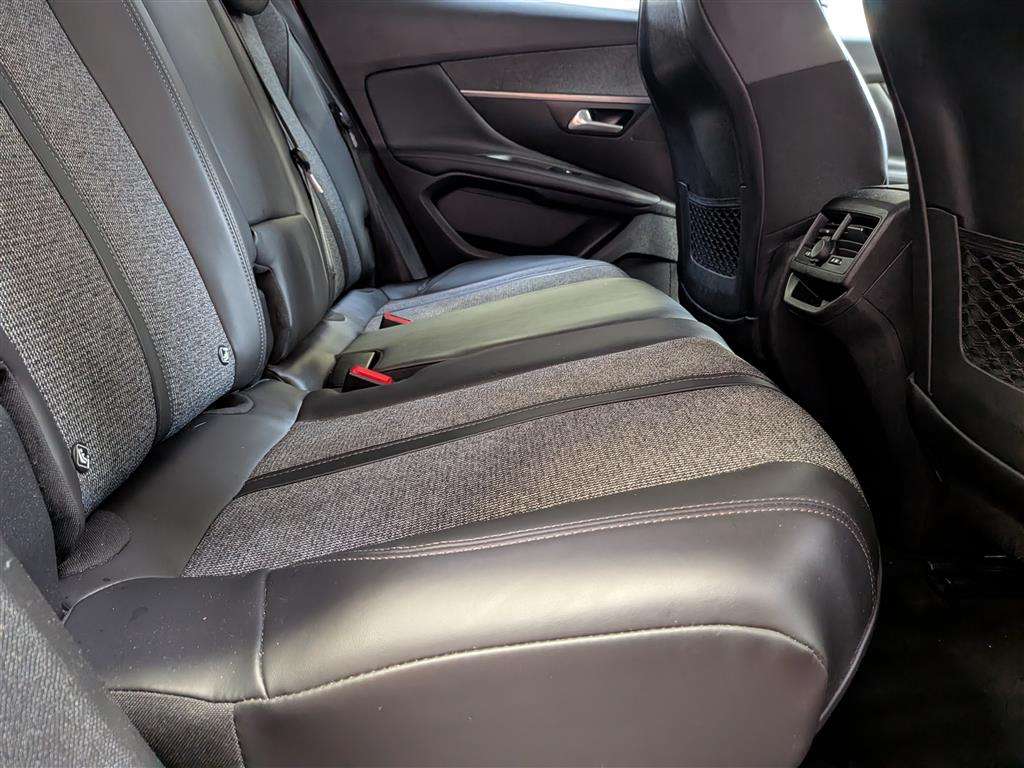 <p>2018 PEUGEOT 3008 ALLURE S/S</p>