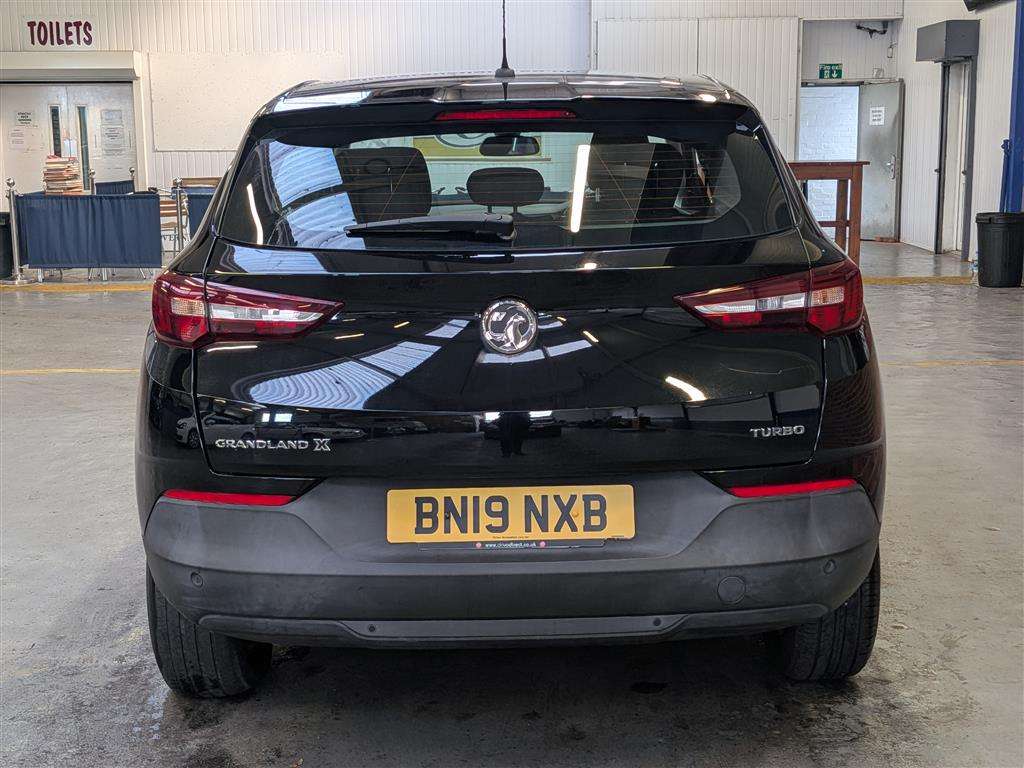 <p>2019 VAUXHALL GRANDLAND X SE TURBO S/S</p>