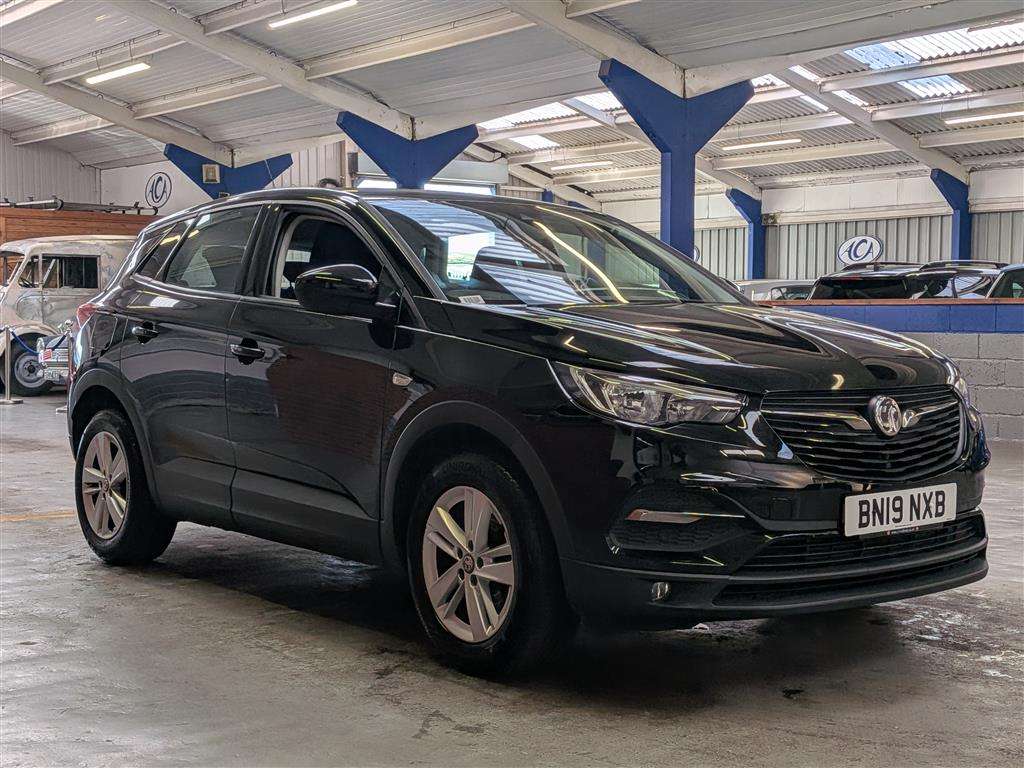 <p>2019 VAUXHALL GRANDLAND X SE TURBO S/S</p>