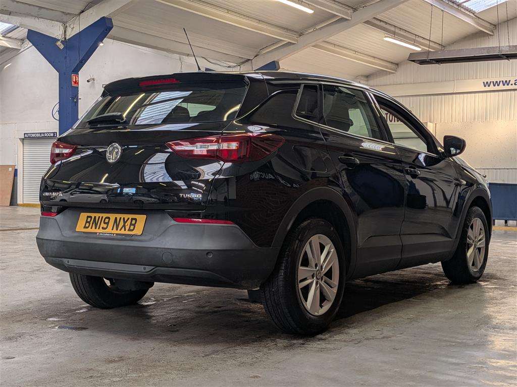 <p>2019 VAUXHALL GRANDLAND X SE TURBO S/S</p>