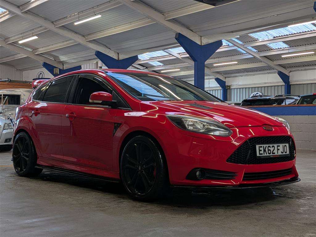 <p>2012 FORD FOCUS ST-2 TURBO</p>