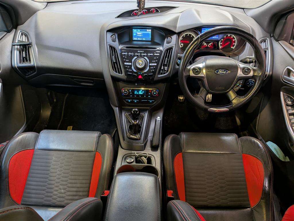 <p>2012 FORD FOCUS ST-2 TURBO</p>