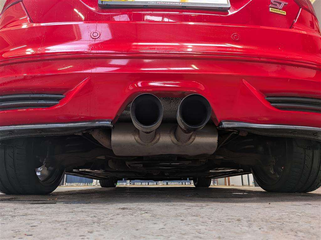 <p>2012 FORD FOCUS ST-2 TURBO</p>