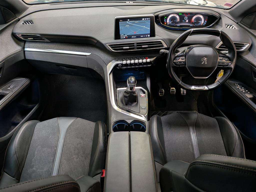 <p>2019 PEUGEOT 5008 GT LINE BLUEHDI S/S</p>