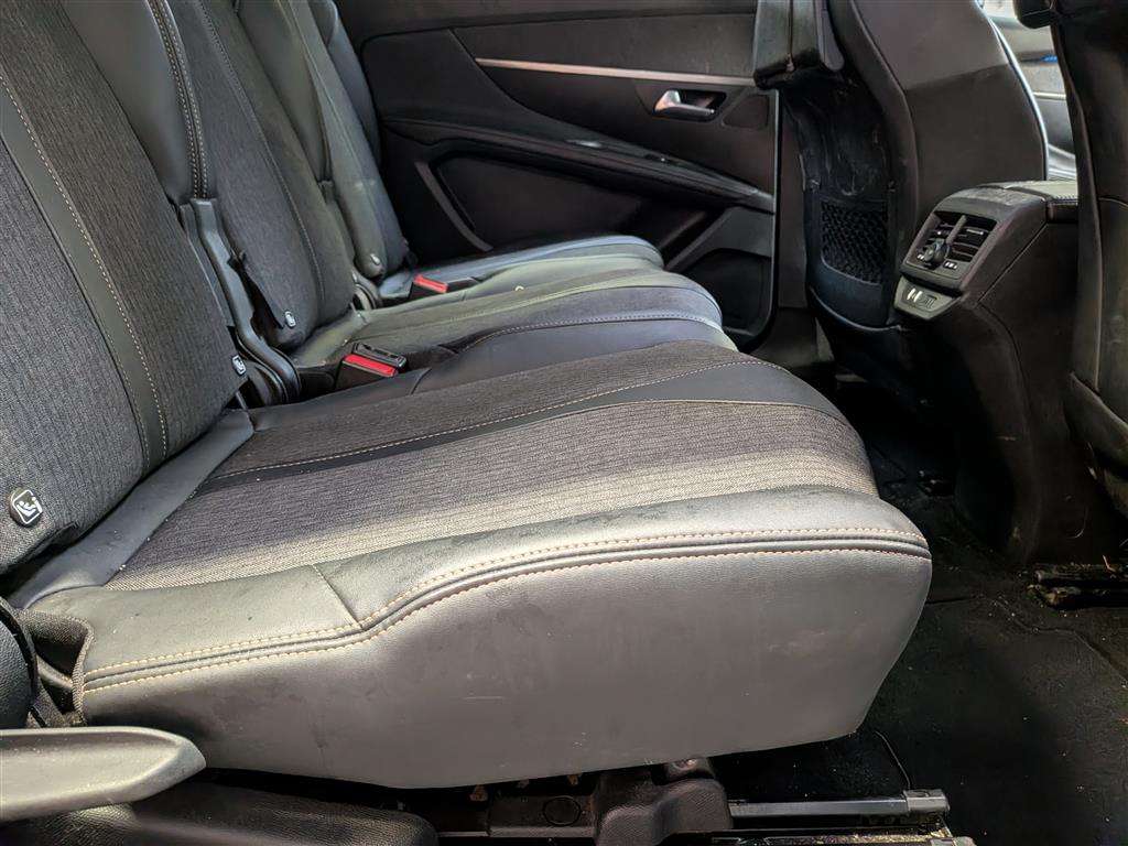 <p>2019 PEUGEOT 5008 GT LINE BLUEHDI S/S</p>