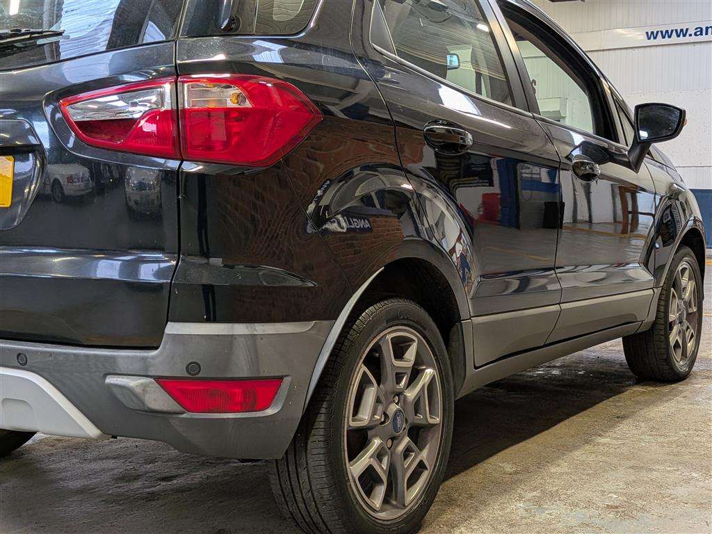 <p>2016 FORD ECOSPORT TITANIUM TDCI</p>