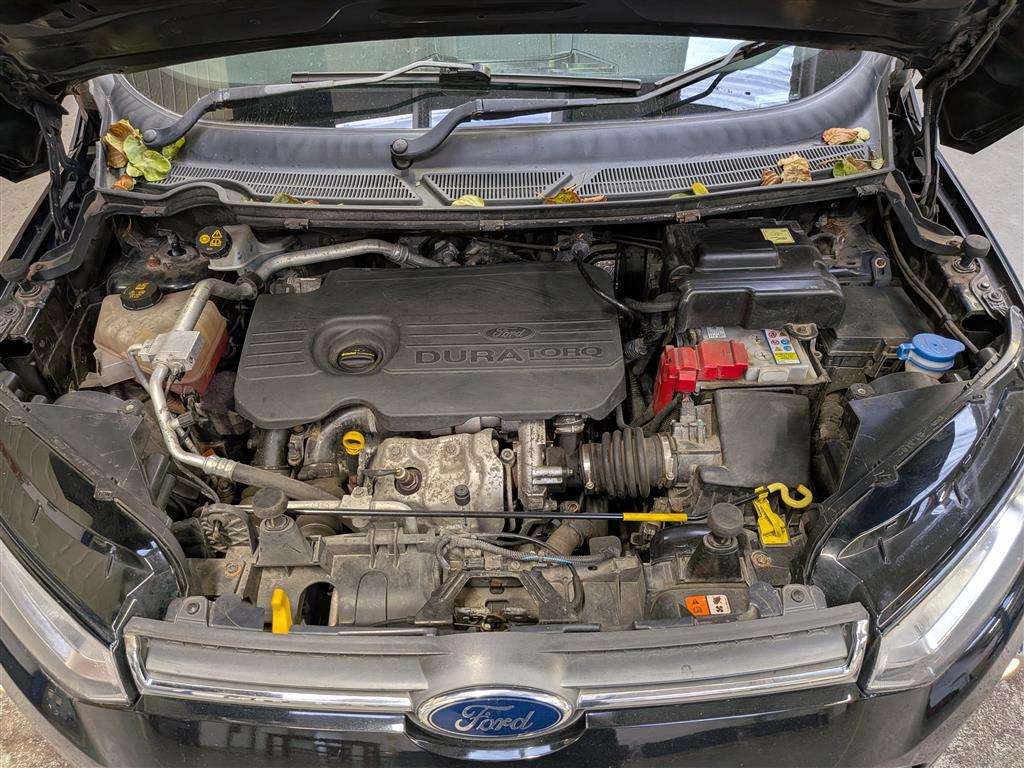 <p>2016 FORD ECOSPORT TITANIUM TDCI</p>