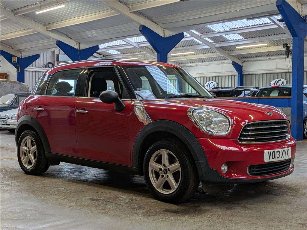 <p>2013 MINI COUNTRYMAN ONE</p>