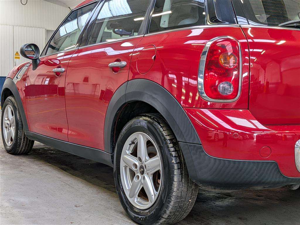 <p>2013 MINI COUNTRYMAN ONE</p>