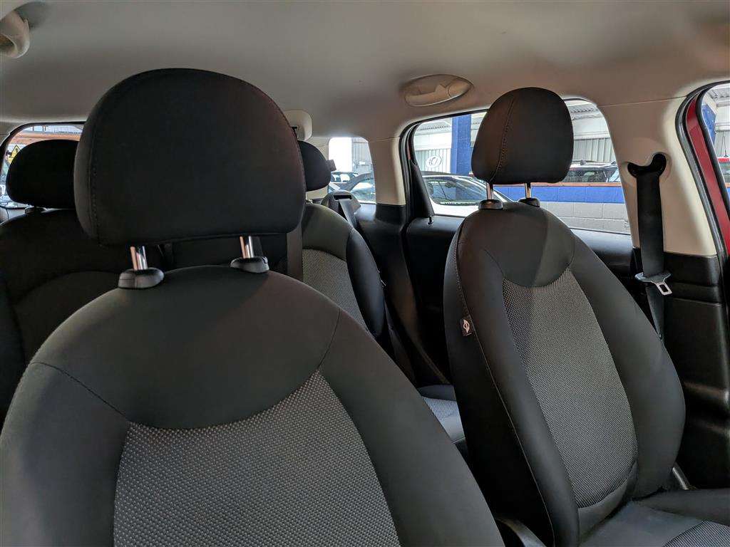 <p>2013 MINI COUNTRYMAN ONE</p>