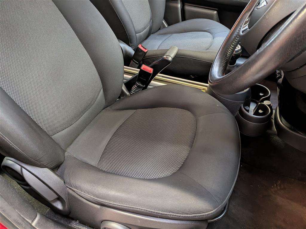 <p>2013 MINI COUNTRYMAN ONE</p>