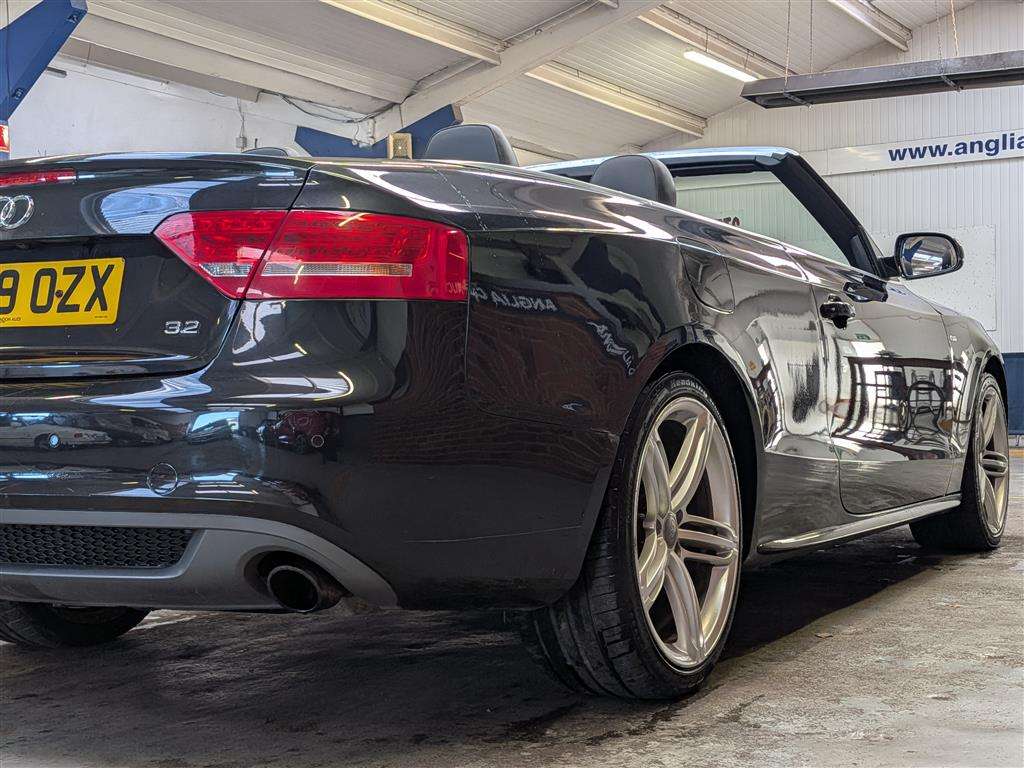 <p>2009 AUDI A5 S LINE FSI CVT</p>