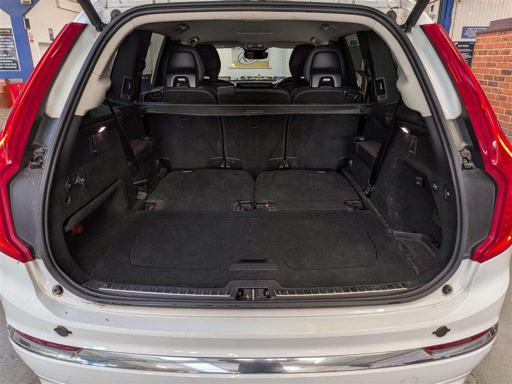 <p>2023 VOLVO XC90 CORE T8 RECHARGE AWD</p>