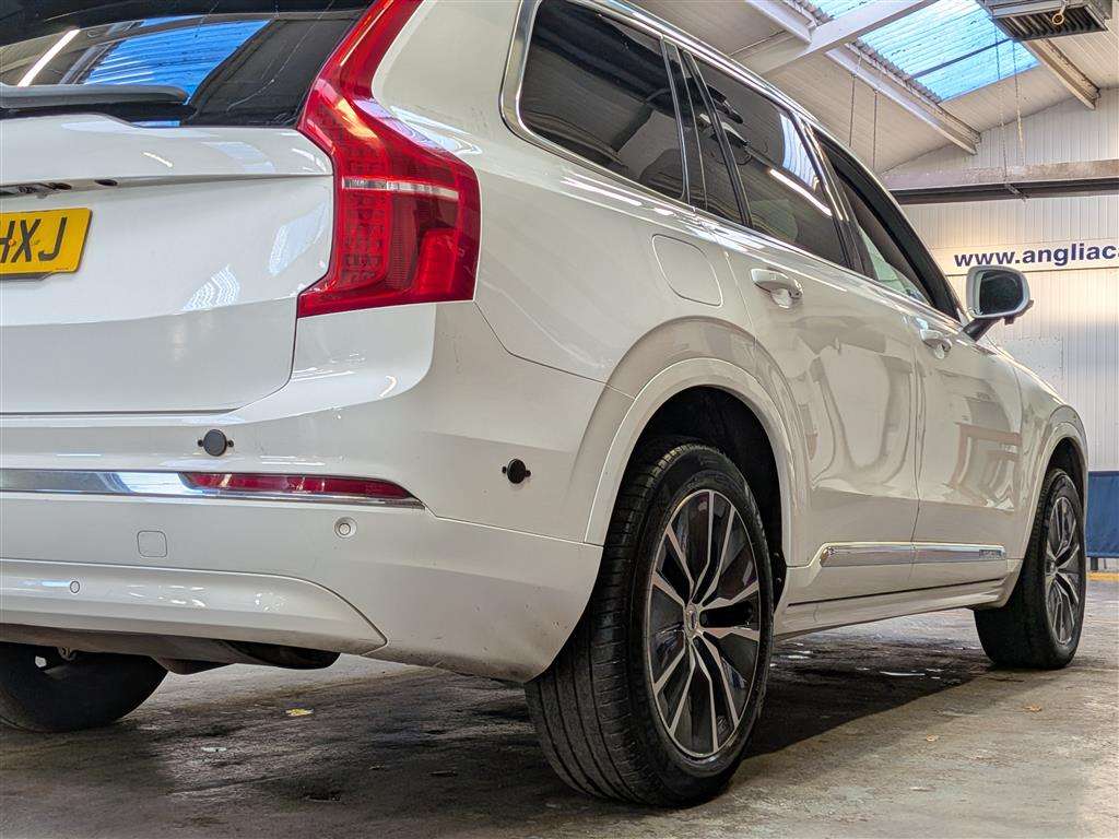 <p>2023 VOLVO XC90 CORE T8 RECHARGE AWD</p>