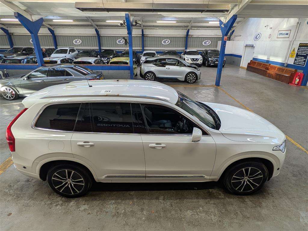 <p>2023 VOLVO XC90 CORE T8 RECHARGE AWD</p>