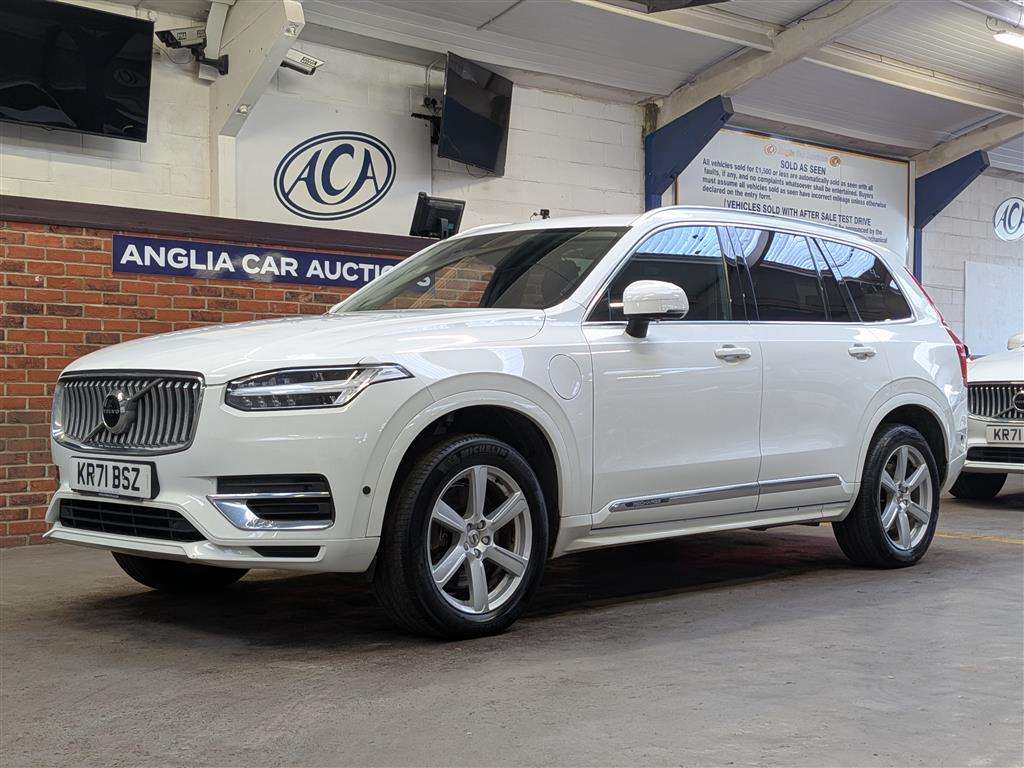<p>2022 VOLVO XC90 INSCRP EXP T8RCHRGE</p>