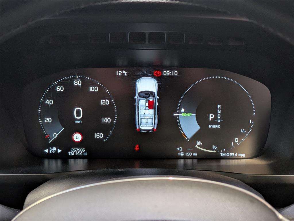 <p>2022 VOLVO XC90 INSCRP EXP T8RCHRGE</p>
