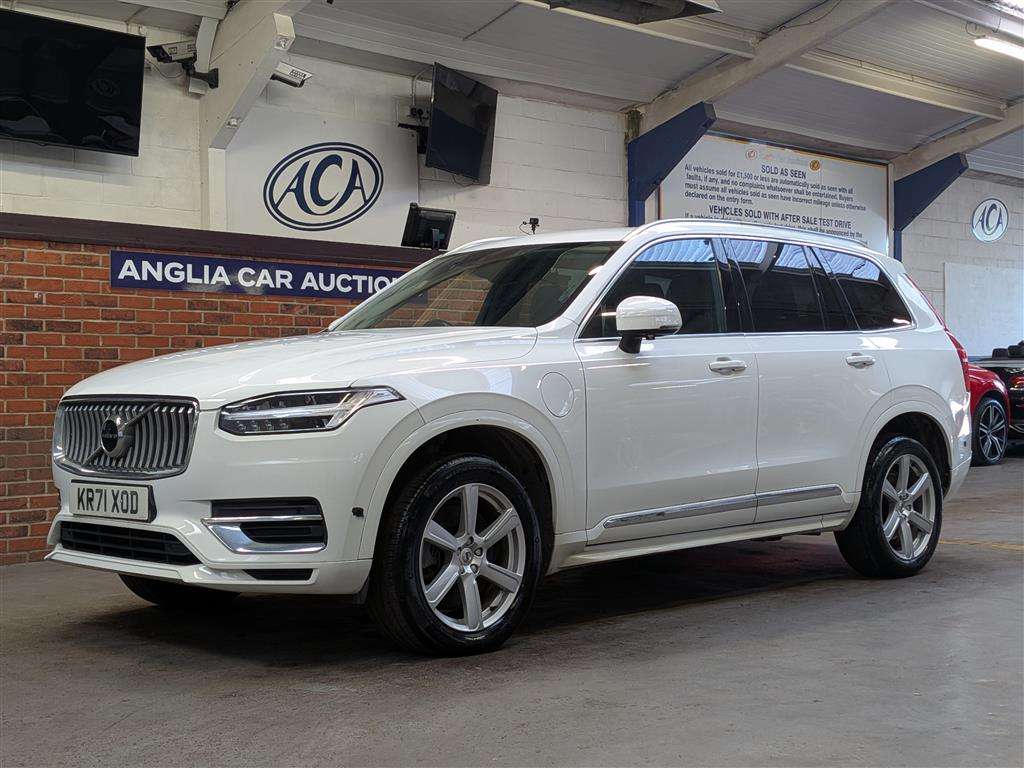 <p>2022 VOLVO XC90 INSCRP EXP T8RCHRGE</p>