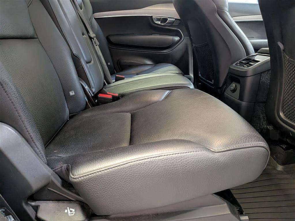 <p>2022 VOLVO XC90 INSCRP EXP T8RCHRGE</p>
