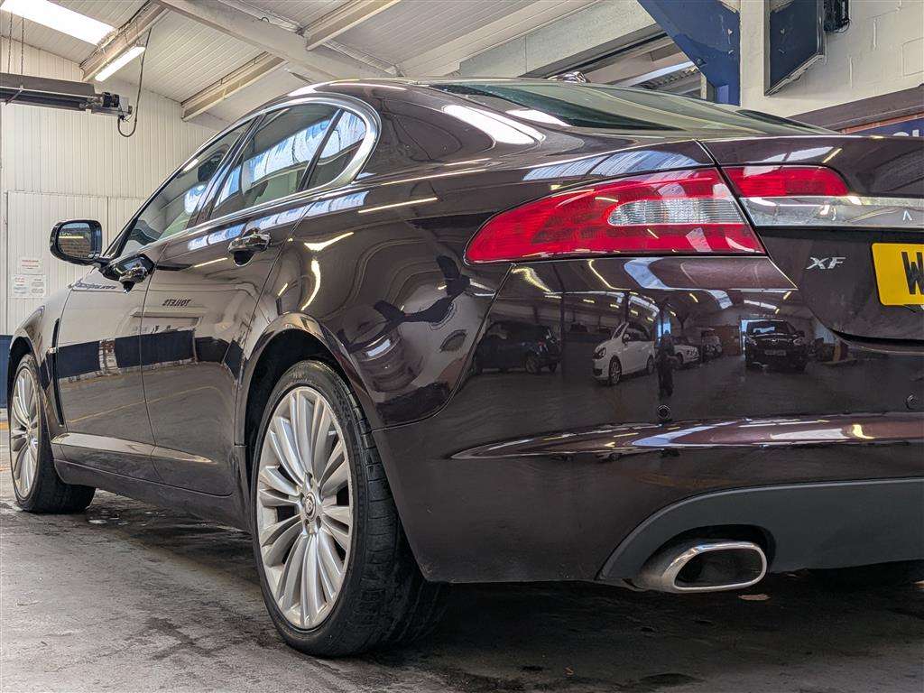 <p>2010 JAGUAR XF PREMIUM LUXURY V6 AUTO</p>