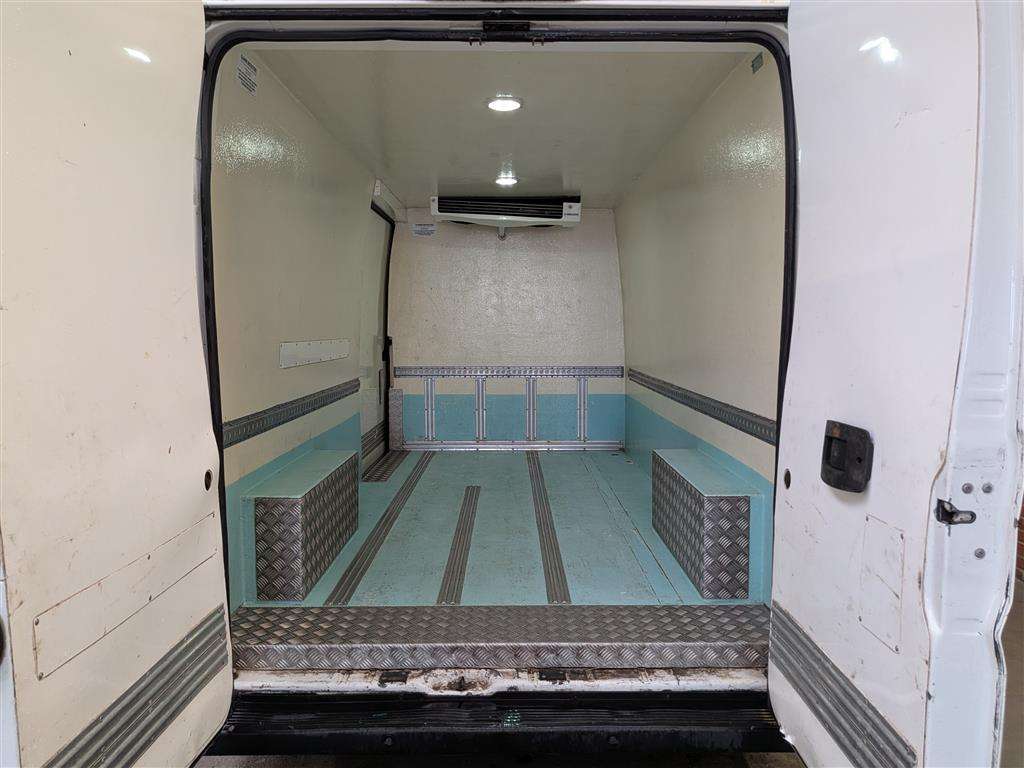 <p>2020 PEUGEOT BOXER 335 S L3H2 BLUEHDI</p>