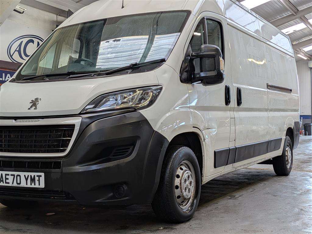<p>2020 PEUGEOT BOXER 335 S L3H2 BLUEHDI</p>