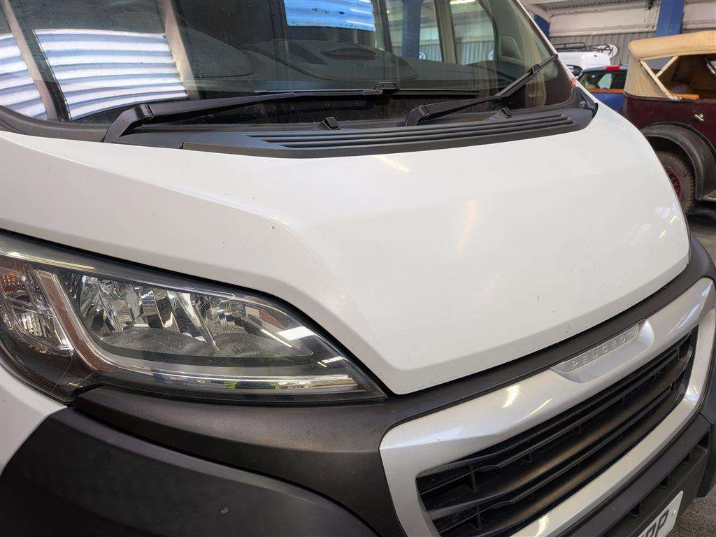 <p>2021 PEUGEOT BOXER 335 S L3H2 BLUEHDI</p>
