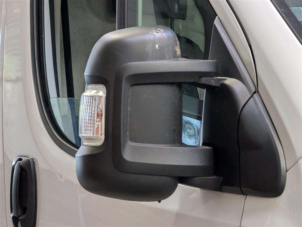 <p>2021 PEUGEOT BOXER 335 S L3H2 BLUEHDI</p>