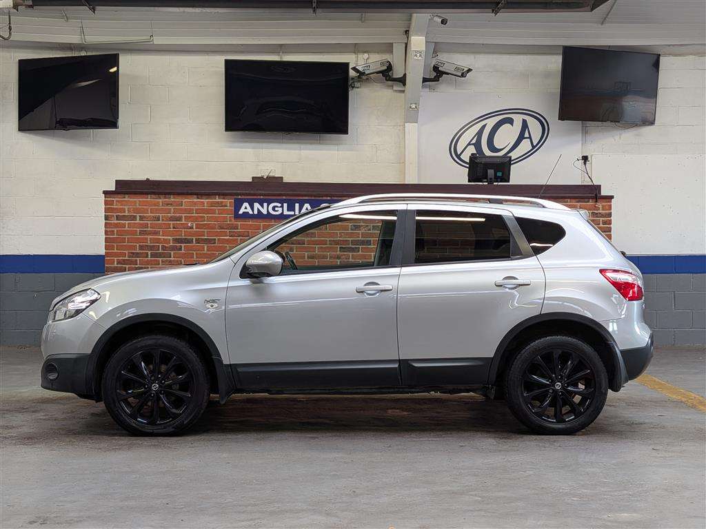 <p>2012 NISSAN QASHQAI N-TEC + IS DCI</p>
