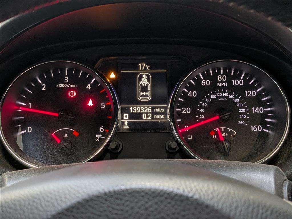 <p>2012 NISSAN QASHQAI N-TEC + IS DCI</p>