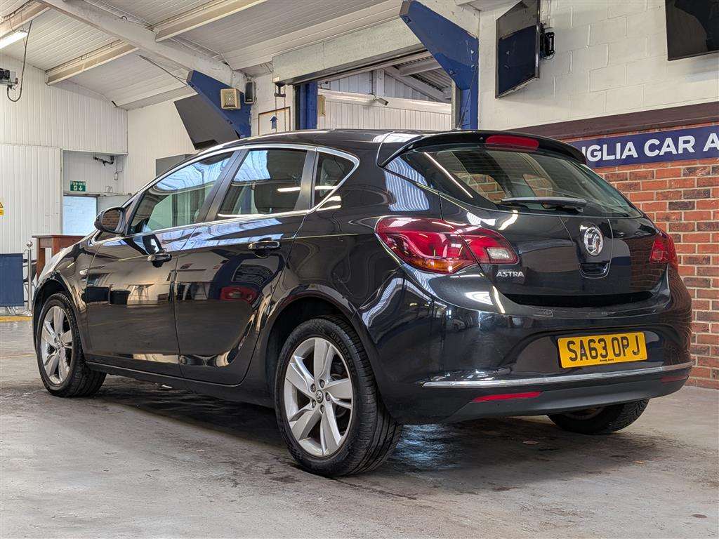 <p>2013 VAUXHALL ASTRA SRI</p>