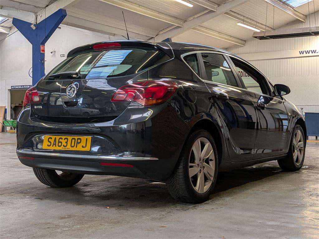 <p>2013 VAUXHALL ASTRA SRI</p>
