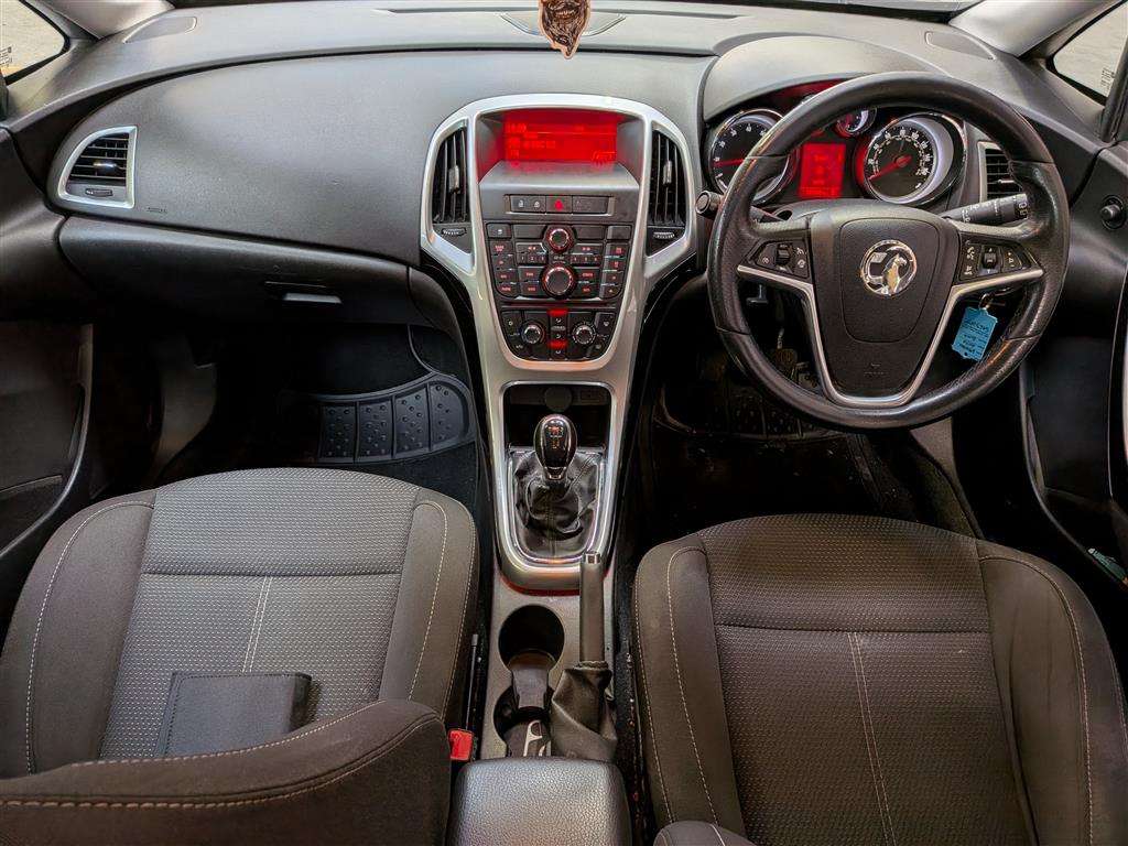 <p>2013 VAUXHALL ASTRA SRI</p>