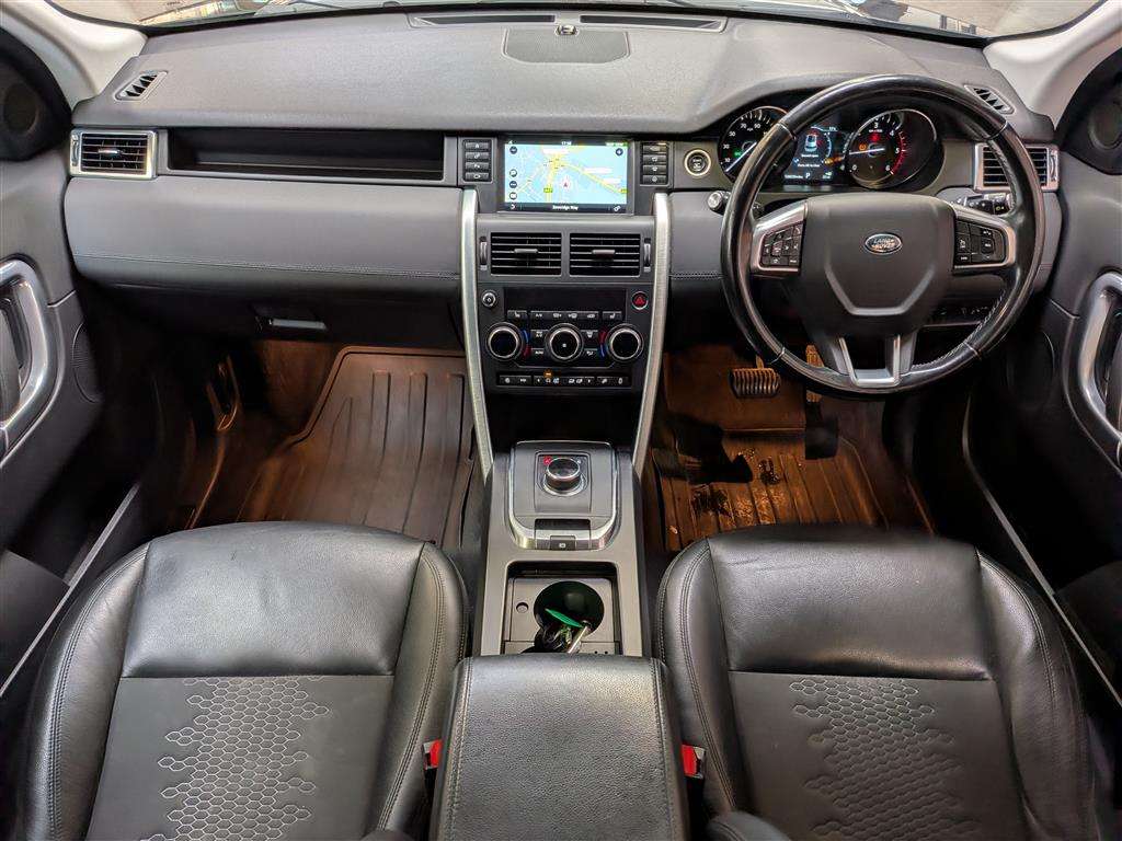 <p>2019 LAND ROVER DISCOVERY SPORT SE TECH T</p>